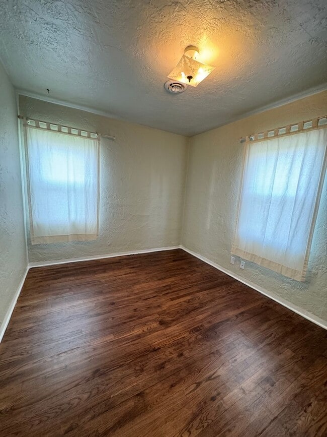 Photo - 2 Bedroom, 1 Bath with garage. Water and Sewer included in monthly rent!
