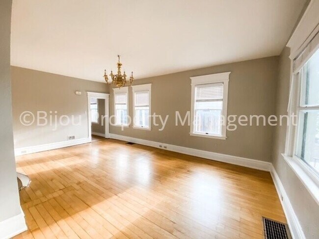 Photo - 311 E Del Norte St Unit Upper