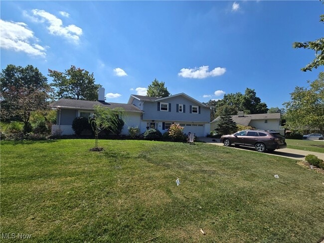 Building Photo - 24654 Hawthorne Dr