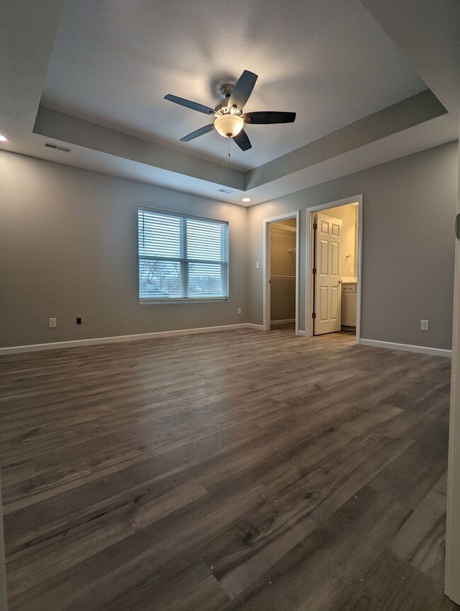 Photo - Hot Deal: This season, qualified applicant...