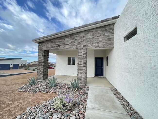 Photo - Beautiful Contemporary home with panoramic...