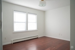 Building Photo - 82 McLellan St Rental