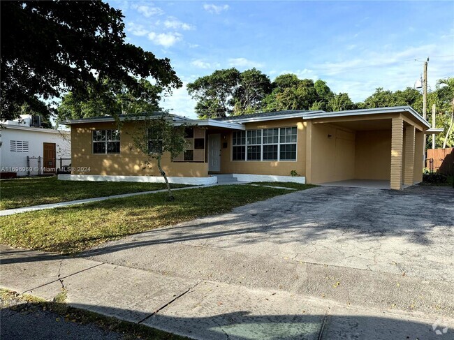 Building Photo - 12850 NE Miami Ct Rental