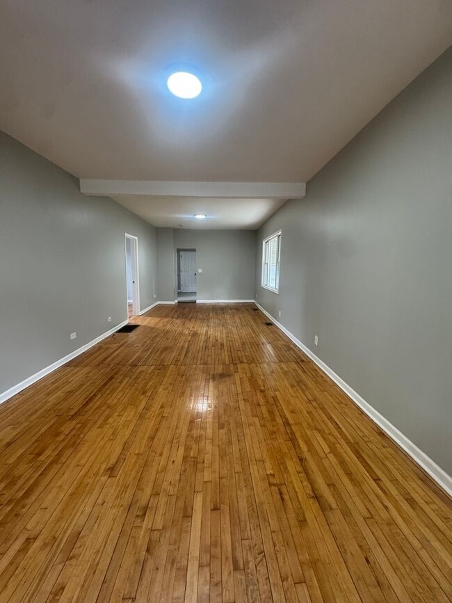 Photo - Beautiful 2-bedroom house for Rent AVAILAB...