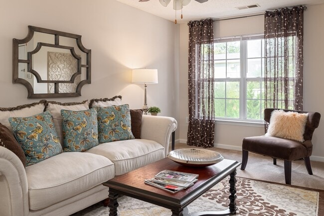 Photo - Available Now 2 Bedroom 2 Bath $1,299/mo -...