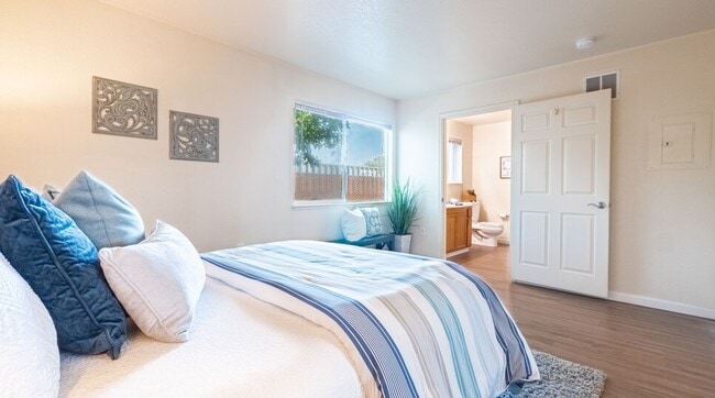 Delta Hawaii Apartments - Senior 55+