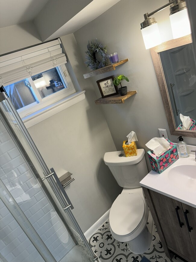 Photo - 914 Daleview Dr