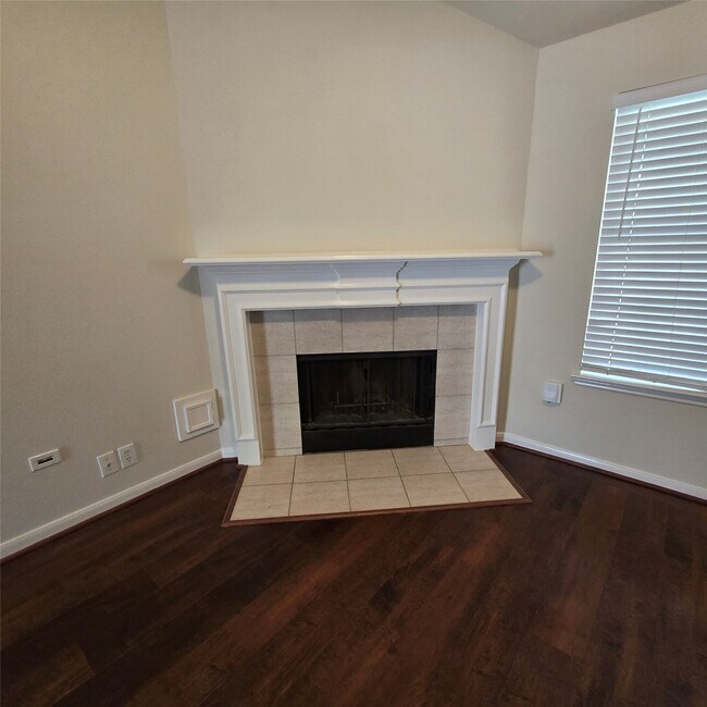 Photo - 6411 Slate Stone St