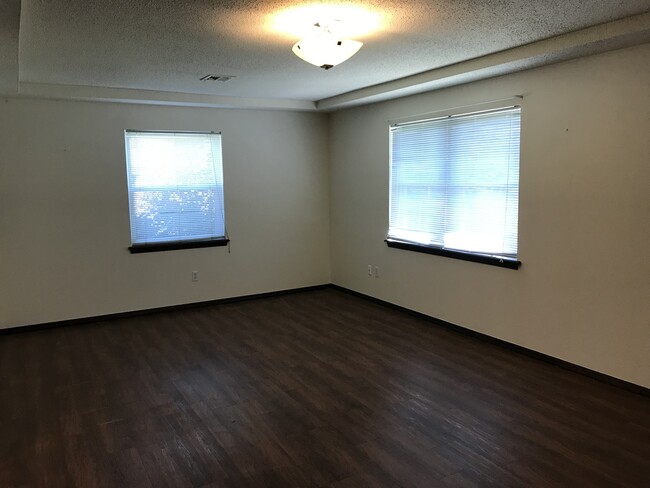 Photo - Beautiful 3 bed home for rent in Midwest C...