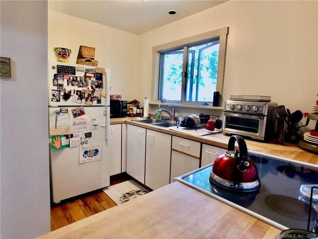 Photo - 5 Reservoir St Unit A