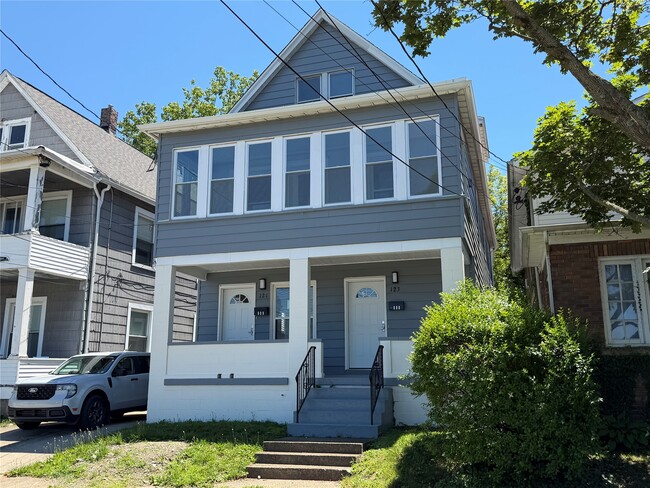 Building Photo - 121 W 24th St