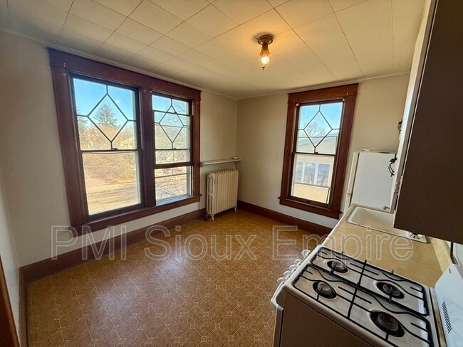 Photo - 731 W 18th St Unit 4