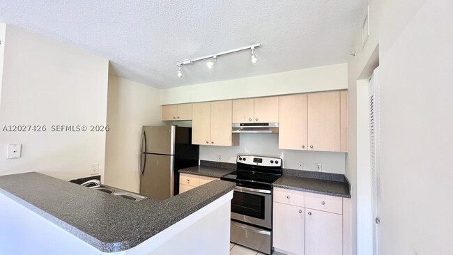 4220 San Marino Blvd Unit 104