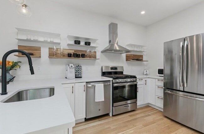 Photo - 43 Wordsworth St Unit 1