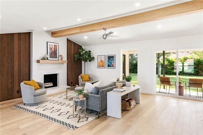 Photo - 7104 Reaburn St