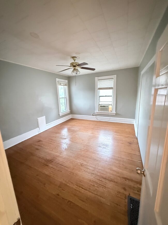 Photo - 229 W Downer Pl Unit 2