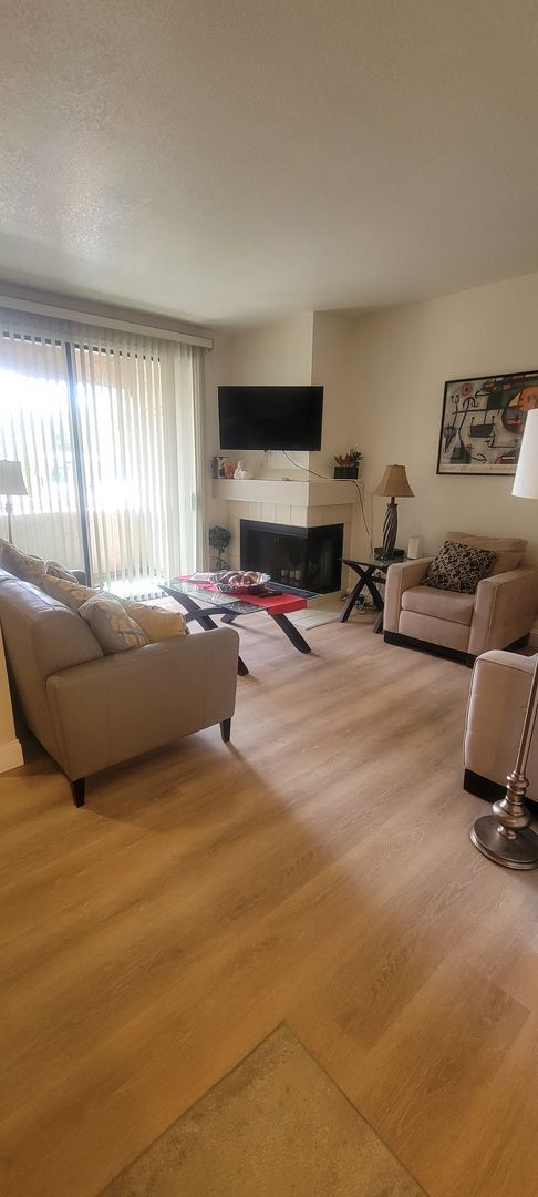 Photo - Two bedroom condo - Furnished Seasonal Rental Unit 1304