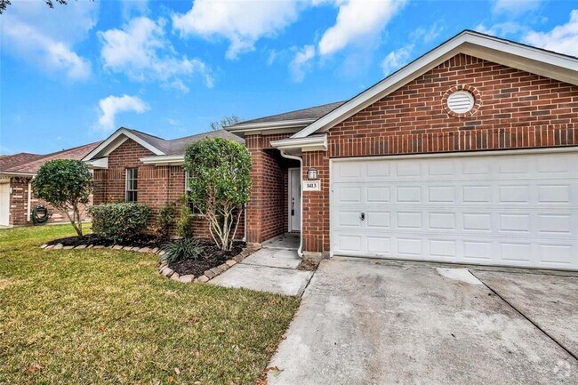 Building Photo - 1413 Village Ct Dr Rental