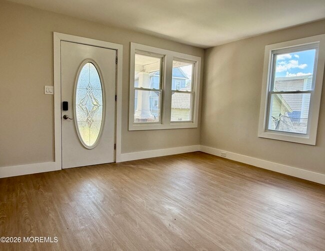1215 11th Ave