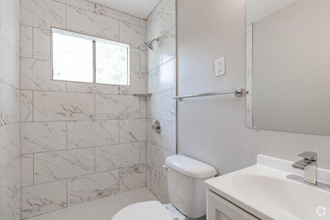 1BR, 1BA - 500SF