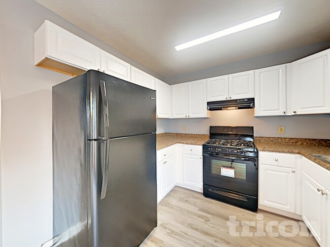 Photo - 575 Woodcrest Manor Dr