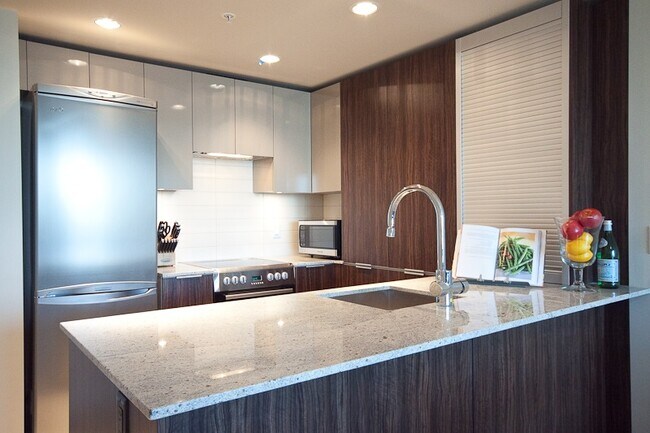 Photo - 1088 Richards St