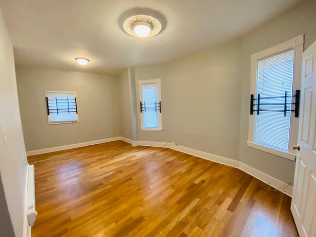 Photo - 8 Coleman St Unit #1