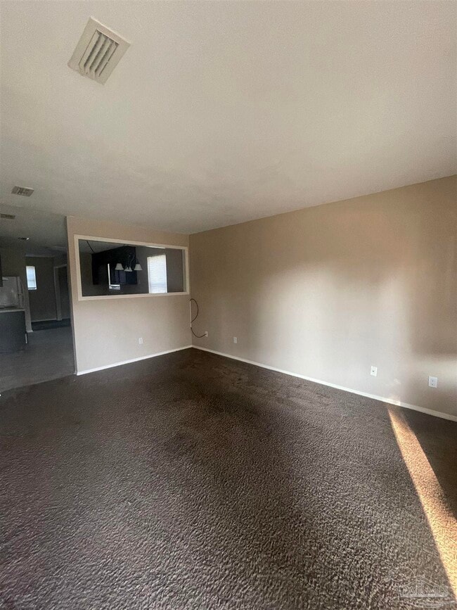 Photo - 10047 Hillview Rd