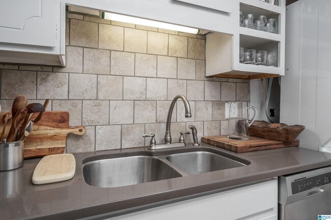 Photo - 1745 Jack Warner Pkwy Unit A4