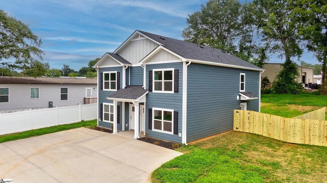 Building Photo - 18 Catawba Ave