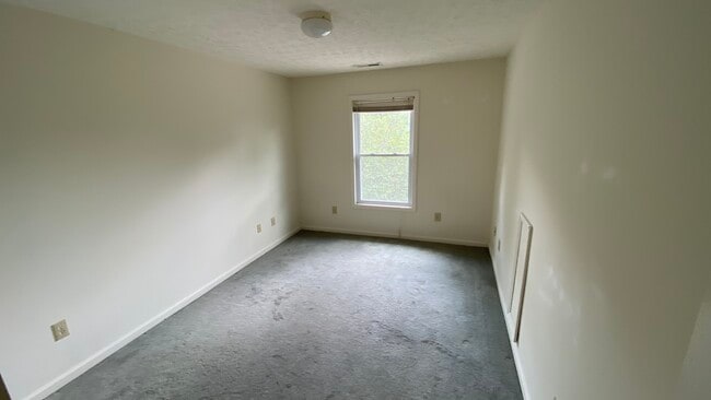 1282 N Main St Unit 3
