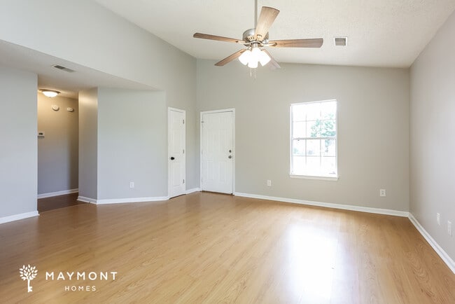 Photo - 313 Hampton Ridge Dr