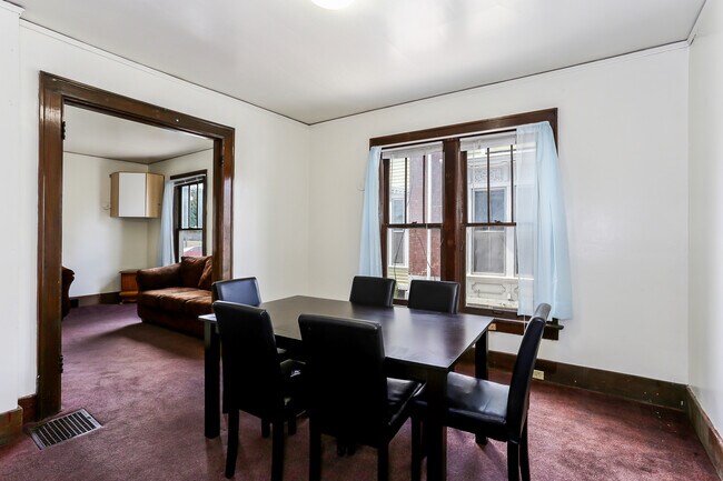 Photo - 1315 Washtenaw Ave Homes