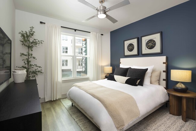 Photo - MAA Nixie Apartments