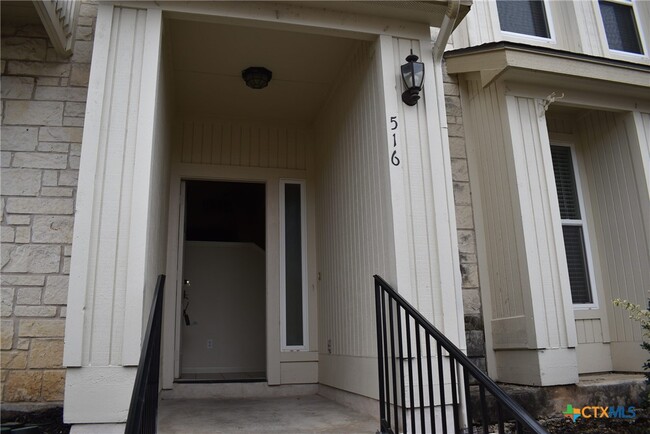 Building Photo - 2215 Dry Creek Dr Unit 516