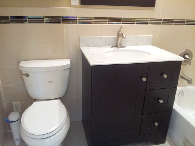 Photo - 225 College Dr Unit 225 College Drive