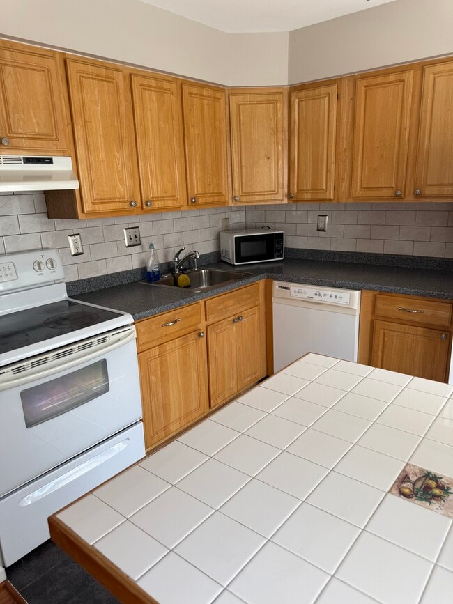 Photo - 2001 Fort Davis St SE Unit 102