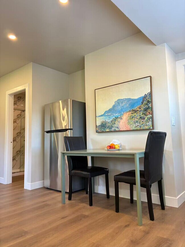 7430 Angus Dr Unit 2