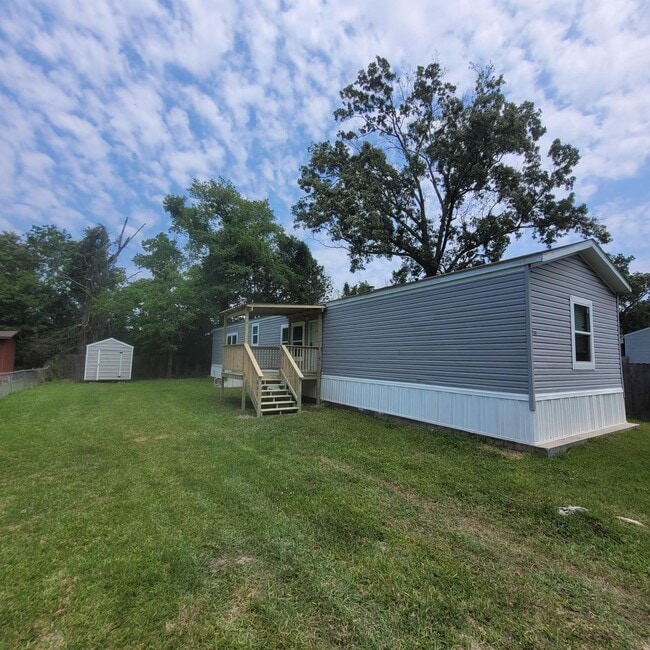 732 Parkview Dr