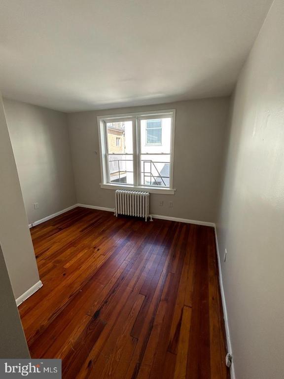 Photo - 1819 Bainbridge St