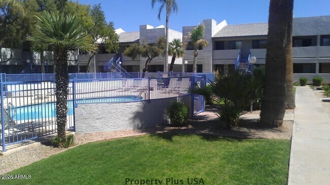 Photo - 3301 E Earll Dr Unit 119
