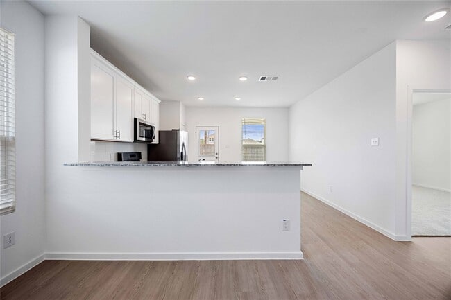 Photo - 21464 Austell Pond Dr