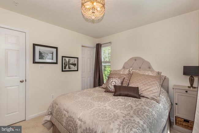 Photo - 7502 Calais Way