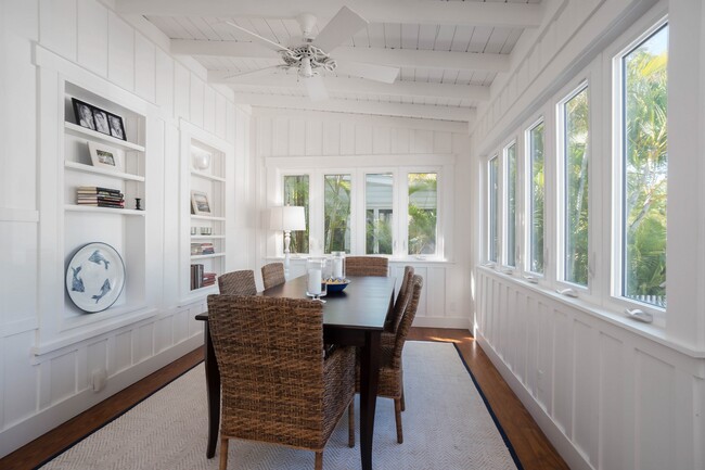 Photo - 380 Palm Ave