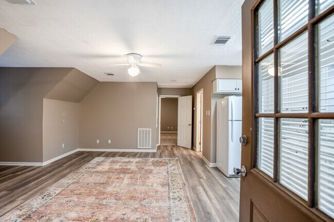 Building Photo - 11662 Tamina Trail Rental