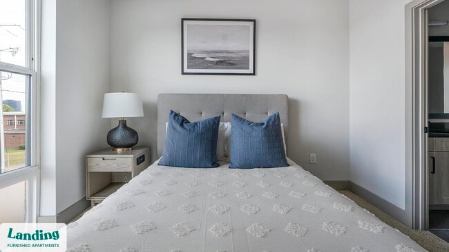 Photo - 640 21st Ave N Unidad 334