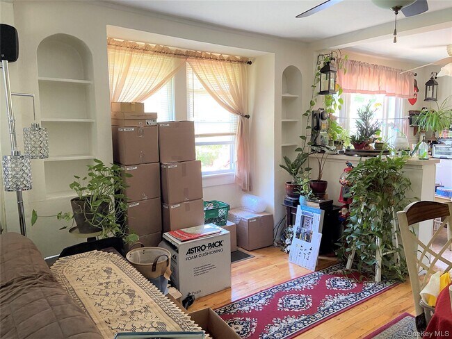 Photo - 42 Hamilton Rd Unit Left