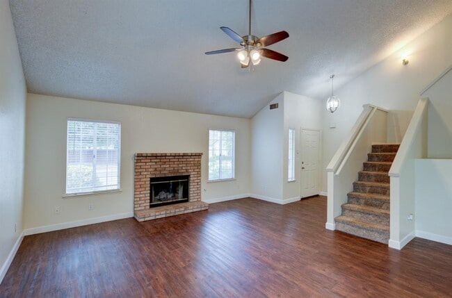 Photo - 1761 E Jordan Ave