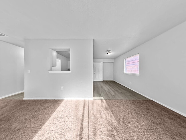 Photo - 812 Royal Ave