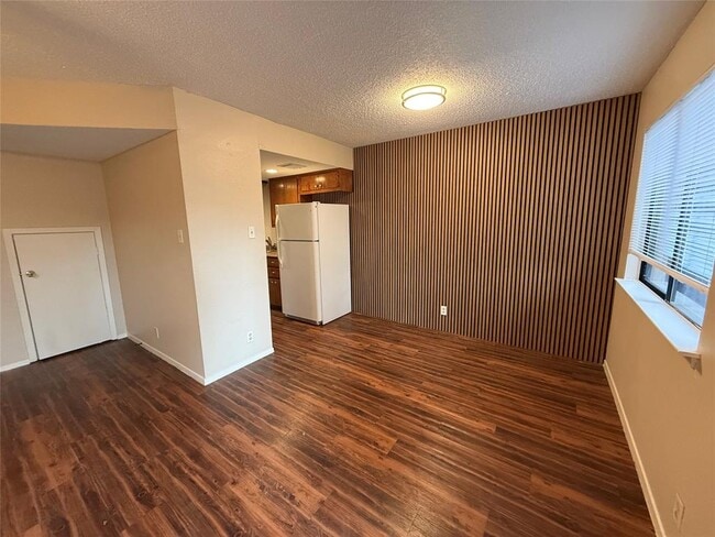 Photo - 812 Ramble Ln